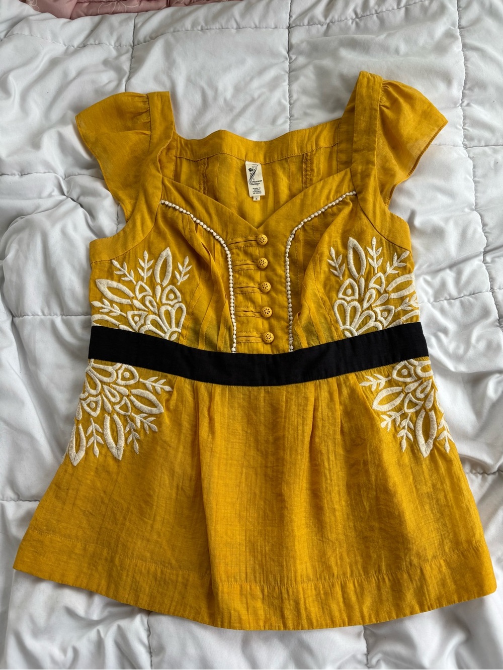 Floreat Anthropologie Mustard Yellow Embroidered Cap Sleeve Blouse Top Sz 6
